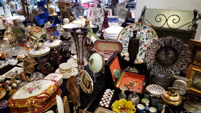 Antiques Center Plaza del Angel