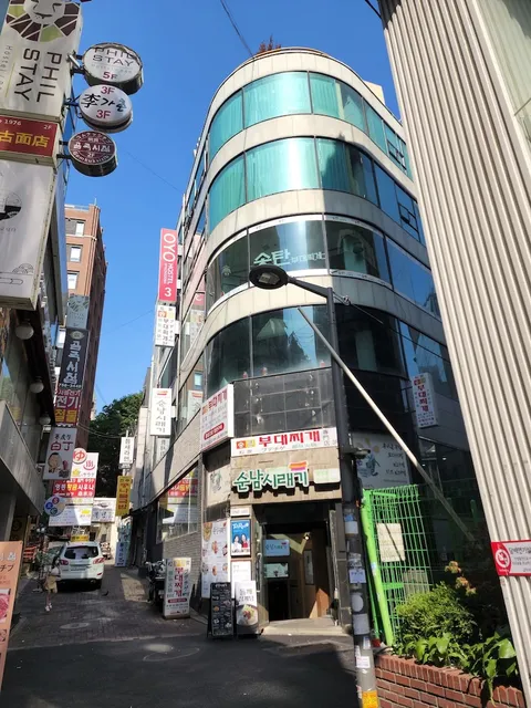 OYO Hostel Myeongdong 3