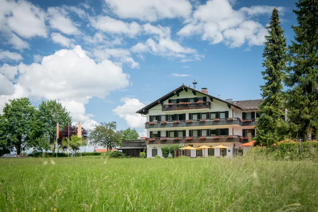 Hotel Farbinger Hof - GEW Ferien GmbH -Bernau am Chiemsee