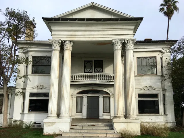 The Beckett Mansion