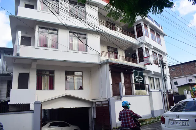 "D" HEIRLOOM GUEST HOUSE