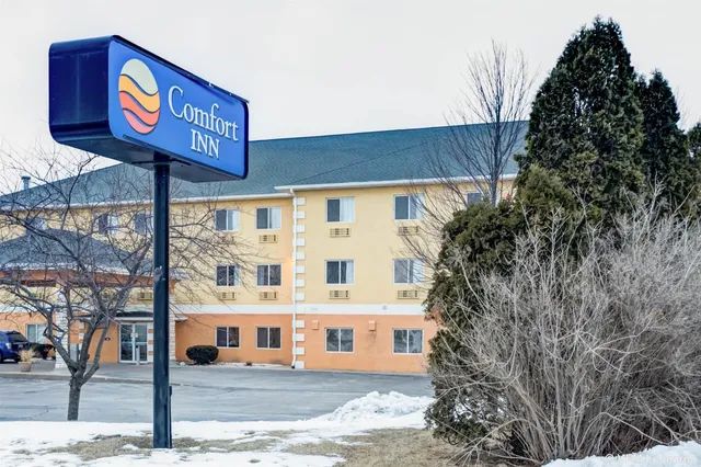Comfort Inn Muscatine near Hwy 61