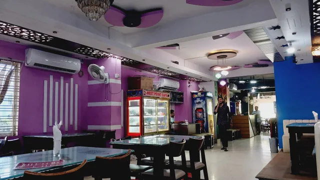 Meet Point Cafe & Restaurant