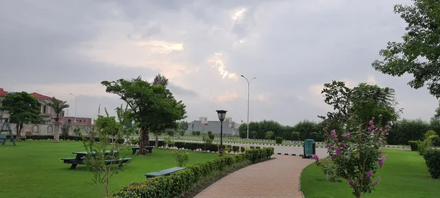 IQBAL PARK M2 Lake City