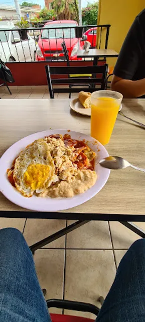 Chilaquiles La Chilaquila Santa Fe