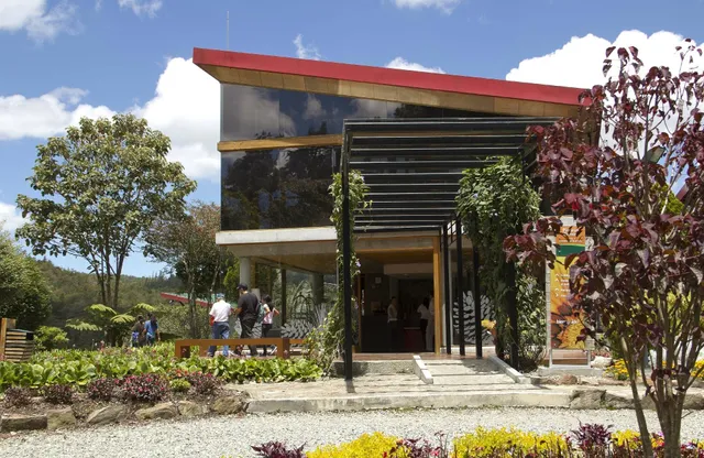 Hotel y Parque Ecológico Piedras Blancas