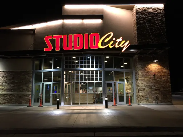 Studio City UW