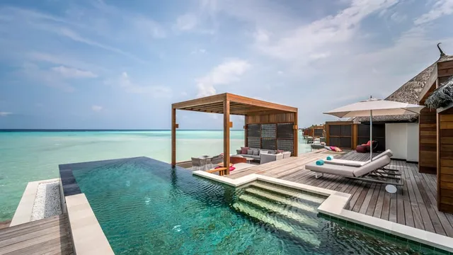 Four Seasons Resort Maldives at Landaa Giraavaru