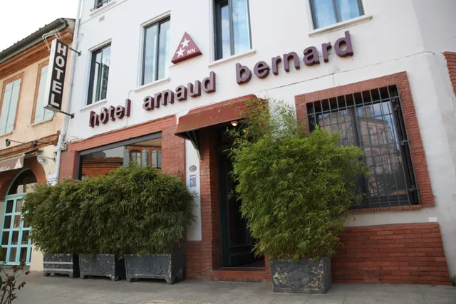 Arnaud Bernard Hotel