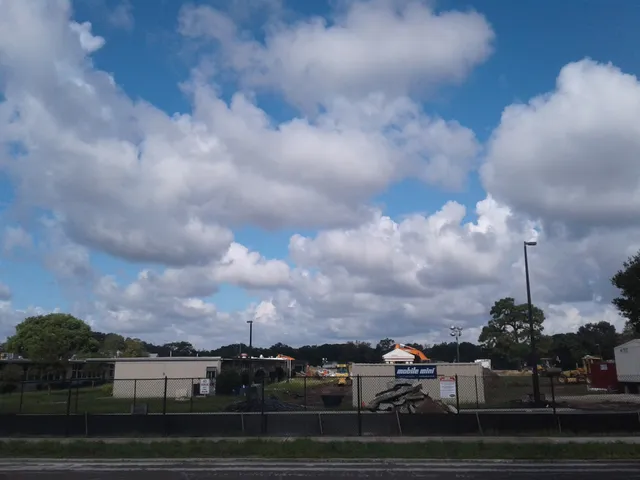 Pine Hills Elementary School