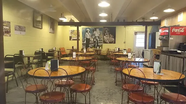 Inga's Subs & Salads