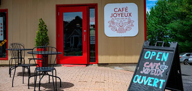Café Joyeux / Joyful Coffee