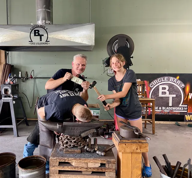 Circle Bar T Forge & Blade Works
