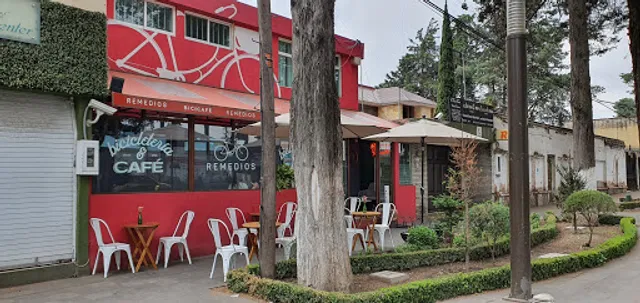 Remedios Bicicletería y Café