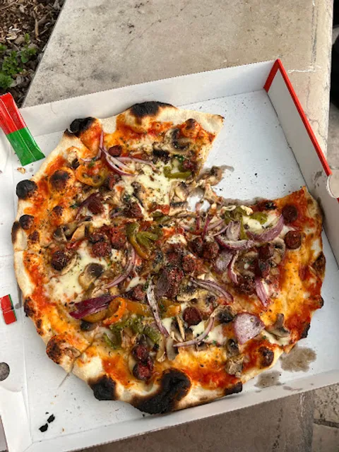 Da Pomodoro64 – Pizzeria italiennes sur place, à emporter ou en livraison. Pâtes, lasagnes et spécialités faites maison.