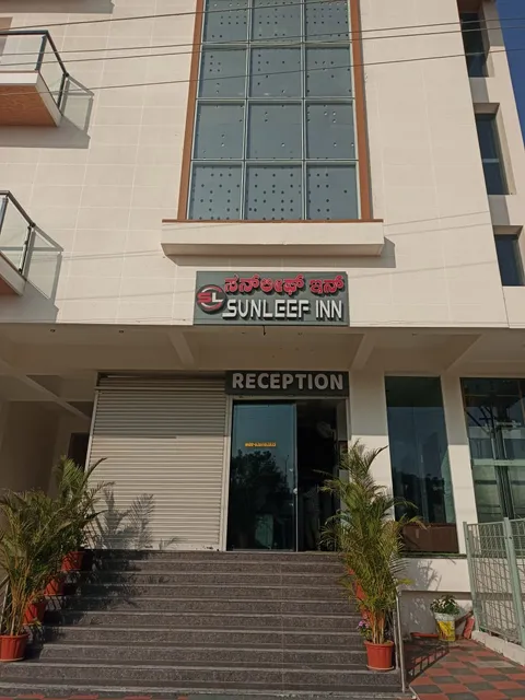 Hotel Sunleef Inn