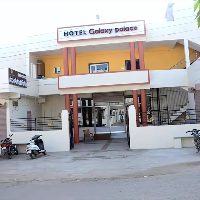 Hotel Galaxy Palace