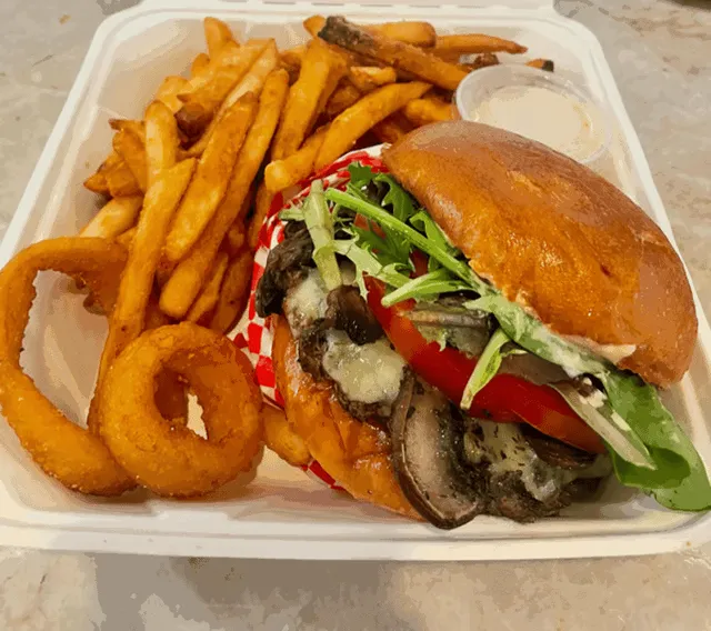 Naughty Burgers - Cottonwood