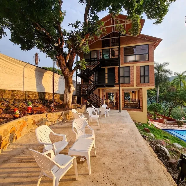 Mirador Villa Mercedes Hostel