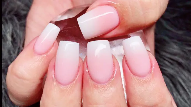 E Nails And Spa North Miami Beach