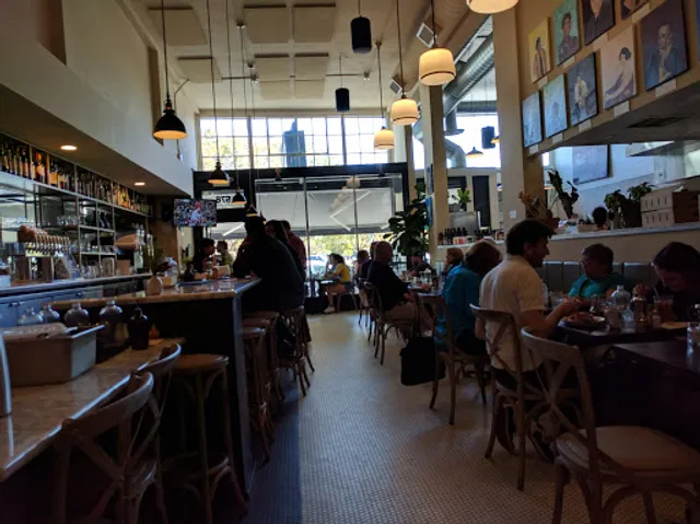 Grand Lake Kitchen - Lake Merritt