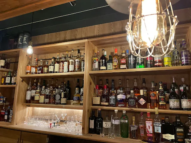 小さなBar アイガー