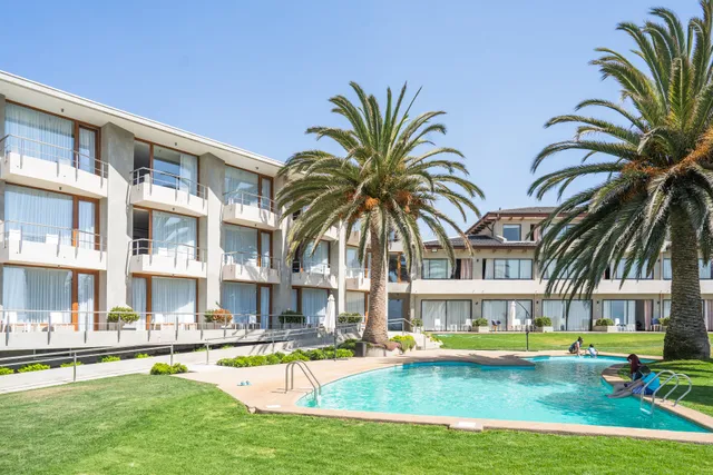 Yachting Hotel Quintero