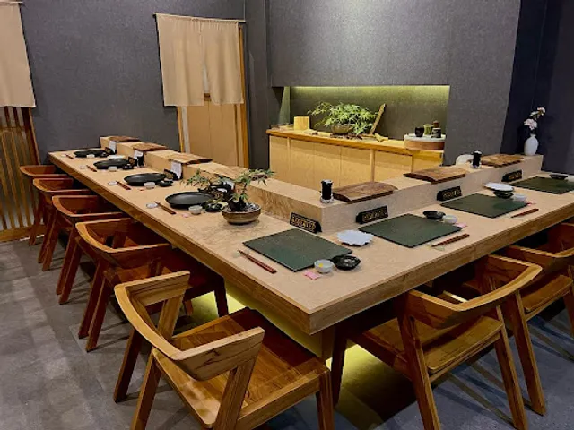 Maguroya Sushi Dining Malang | Restoran Sushi Jepang Jawa Timur