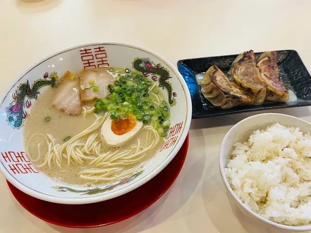 琉球島豚豚骨ラーメン 金城ストアー