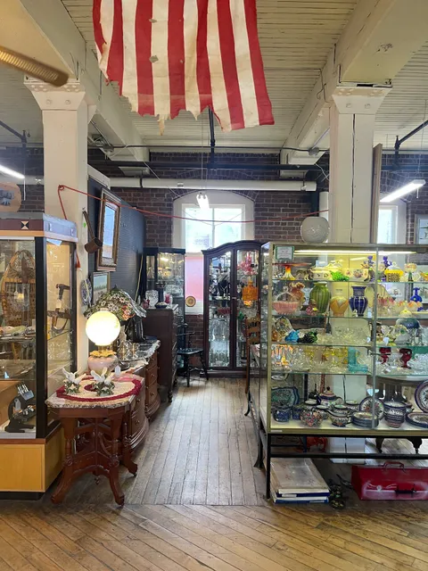 Antiques on the Farmington