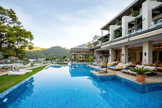 Melanippe Relaxing Hotel (+14)