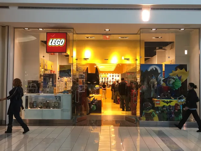 The LEGO® Store Stonebriar Centre