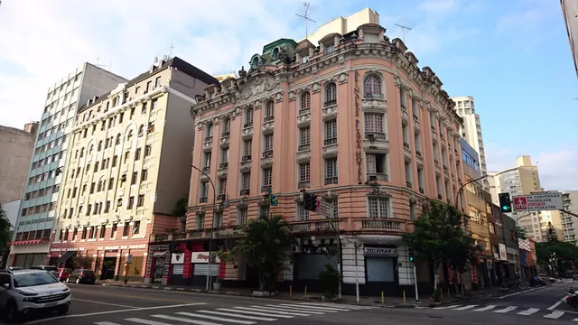 Reinales Plaza Hotel