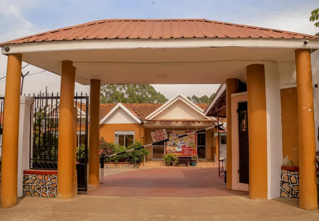 BOULEVARD EXCELSIOR MOTEL .