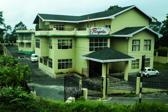 HOTEL PANGOLIN