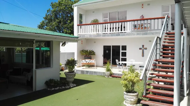 Chandlers Guest House