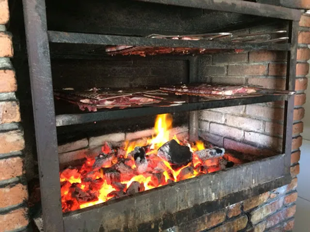 Restaurante e Pizzaria Samina