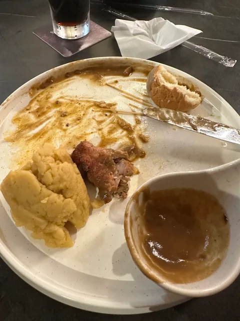 Joyard Cuisine & BAR