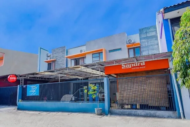 OYO Flagship 90524 Holistay Surabaya New