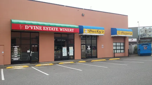 Bucky's West Coast Pizzeria