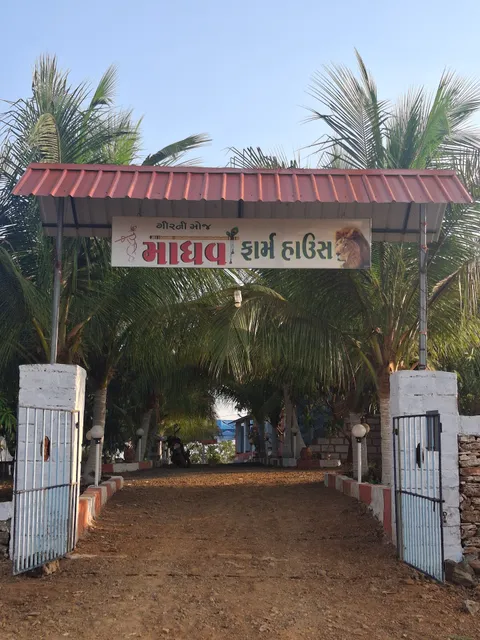 Madhav Farmhouse