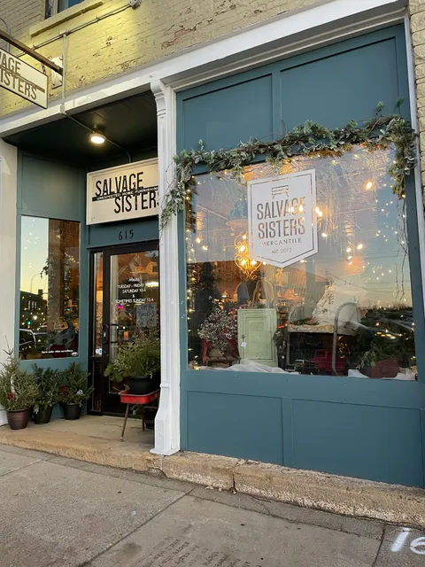 Salvage Sisters Mercantile