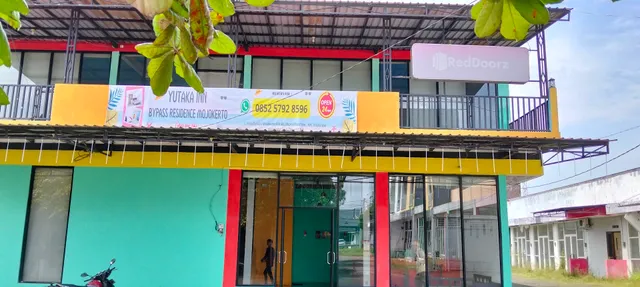 YUTAKA INN Bypass Mojokerto