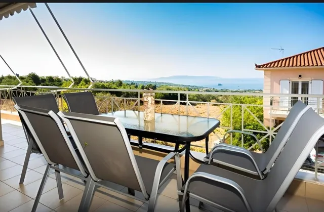 Aristotelis Apartment Lakithra