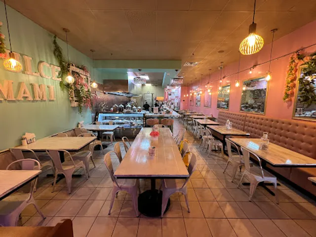 Dulce Mami Cafe Crestwood