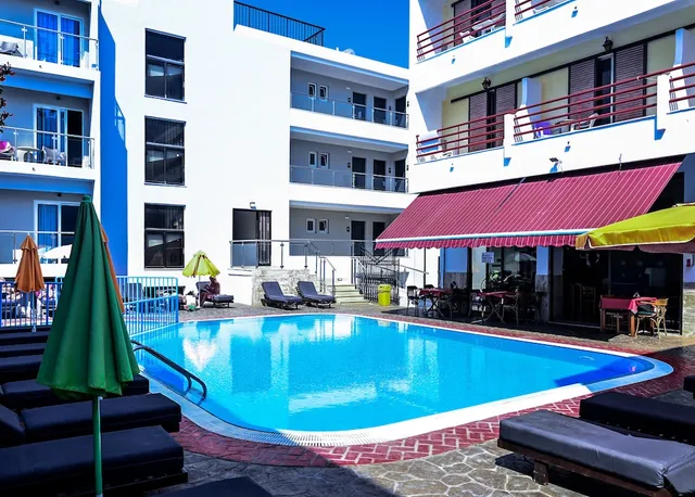 Poseidon Hotel And Apartments