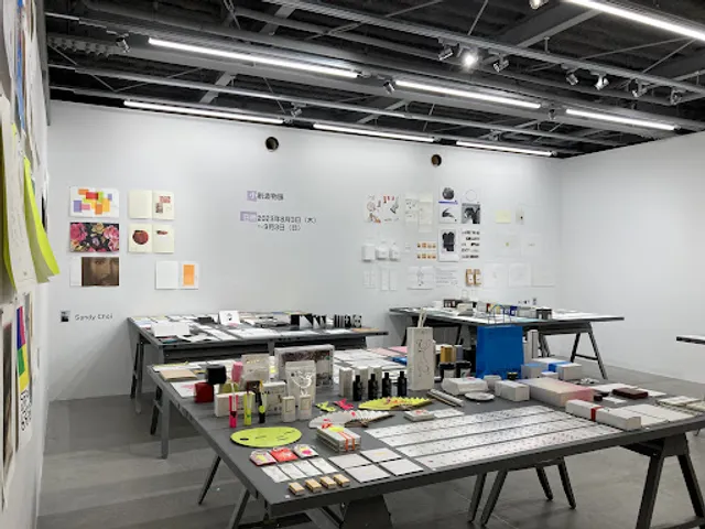 Shop & Gallery「OFS.TOKYO」