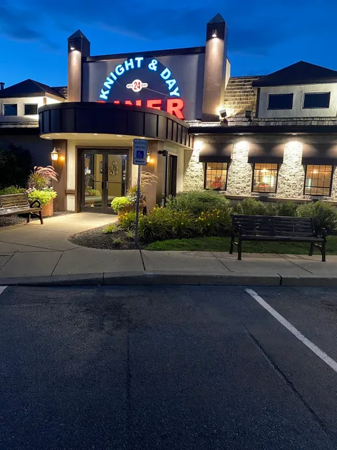 The Shoppes at Bloomfield Village