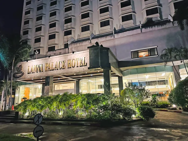 Lanna Palace 2004 Hotel