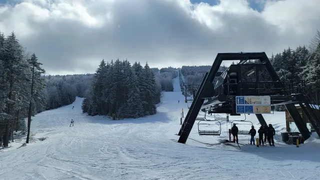 Flying Eagle Lift